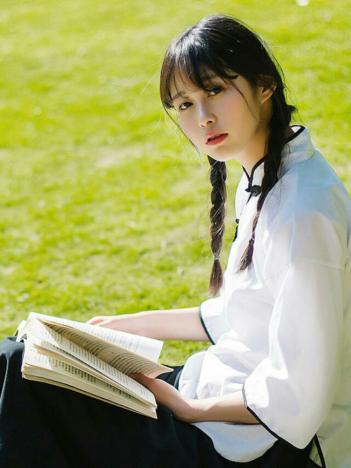 高校篮球实验班纳入数据统计与战术解读双模块，大学篮球试训